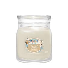 Yankee Candle Vanilla Flurries Medium Jar