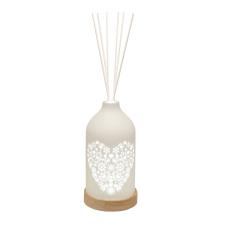 Woodbridge Heart Clean Linen LED Light up Reed Diffuser