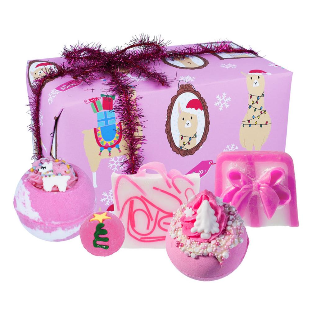 Bomb Cosmetics Fleece Navidad Gift Set (GFLENAV04) Candle Emporium