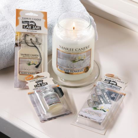 Yankee Candle Fluffy Towels™ Car Jar Ultimate Air Freshener (1220928E) -  Candle Emporium