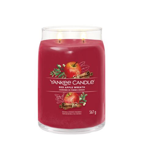 Yankee Candle : Signature Medium Jar Candle in Red Apple Wreath