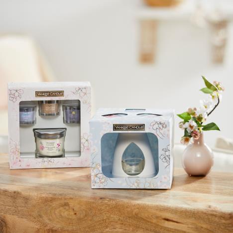 Yankee Candle Melt Warmer Sakura Collection Gift Set (1632253E) - Candle  Emporium