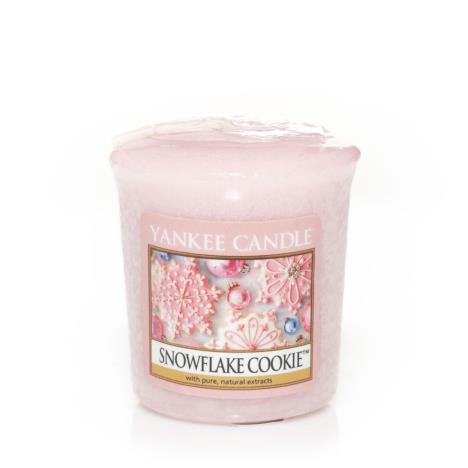 Yankee Candle Snowflake Cookie™ Votive Candle  £1.38