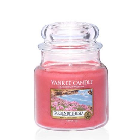 Yankee Candle Garden By The Sea Medium Jar  £18.89