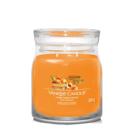 Yankee Candle Farm Fresh Peach Medium Jar  £15.49