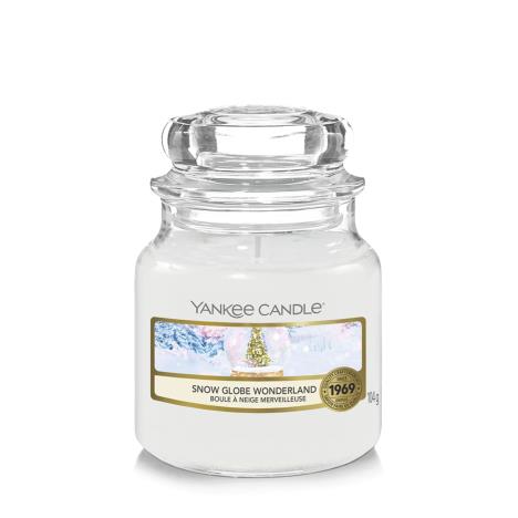 Yankee Candle Snow Globe Wonderland Small Jar  £5.99