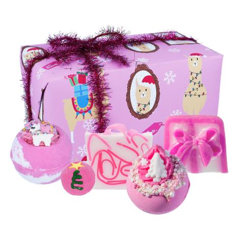 Bomb Cosmetics Fleece Navidad Gift Set  £14.61