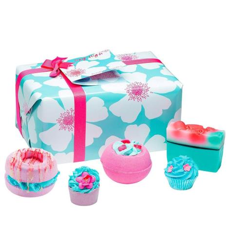 Bomb Cosmetics Sky High Gift Set  £11.69