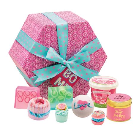 Bomb Cosmetics The Bomb Hat Box Gift Pack  £26.99